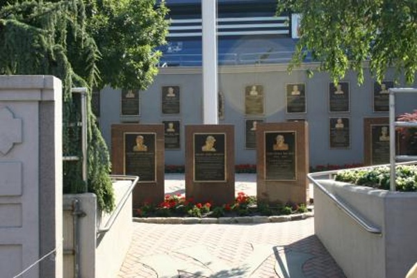 Team:New York Yankees City:New York Stadium:Yankee Stadium  The monuments to the great Yankees.