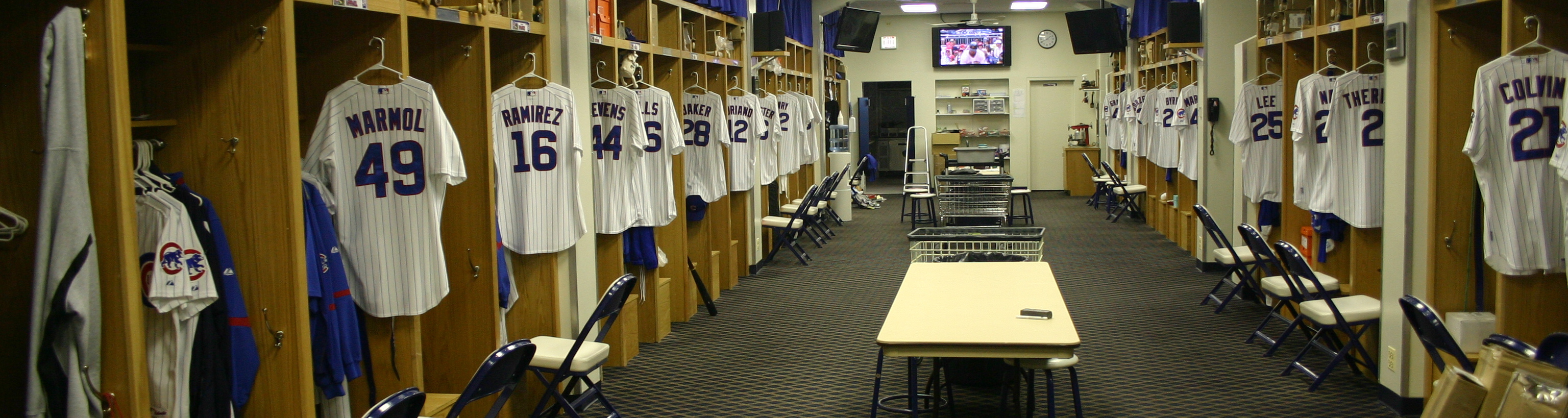 Wrigley_Field_Clubhouse.jpg